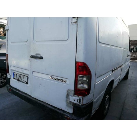 mercedes-benz sprinter 02.00  caja cerrada del año 2006
