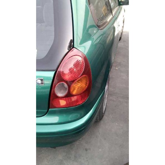 toyota corolla (e11) del año 1999