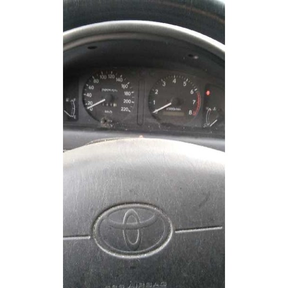 toyota corolla (e11) del año 1999