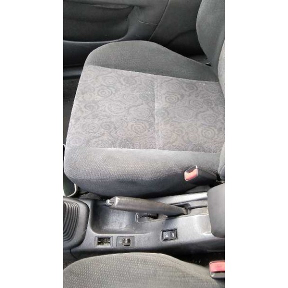 toyota corolla (e11) del año 1999