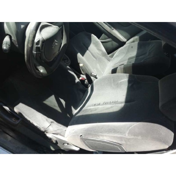 citroën c4 berlina del año 2007