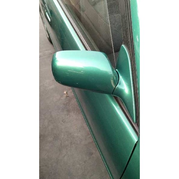 toyota corolla (e11) del año 1999