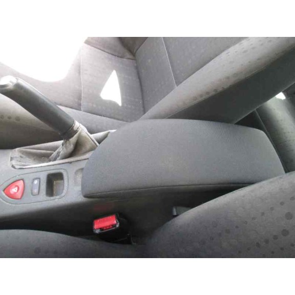 renault laguna ii (bg0) del año 2004