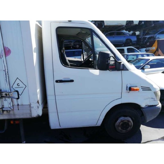 mercedes-benz sprinter 02.00  caja abierta del año 2003