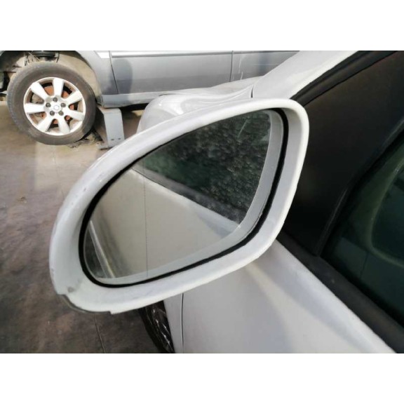 volkswagen golf v berlina (1k1) del año 2007