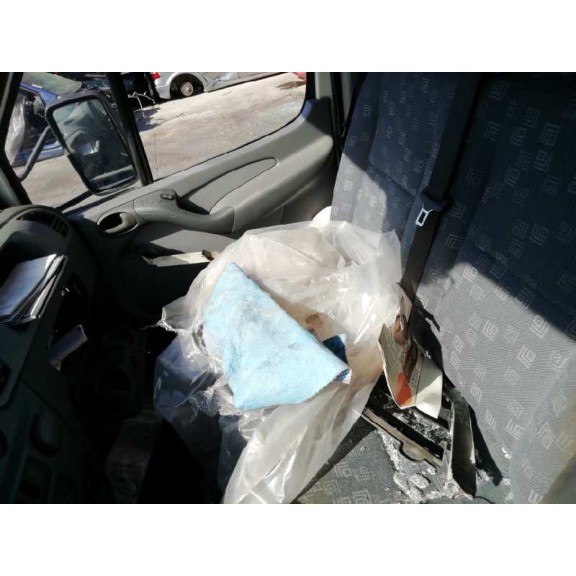 mercedes-benz sprinter 02.00  caja abierta del año 2003