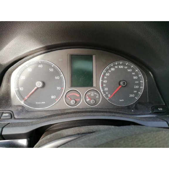 volkswagen golf v berlina (1k1) del año 2007