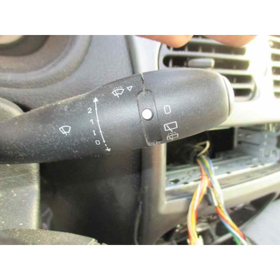 peugeot 206 berlina del año 2003