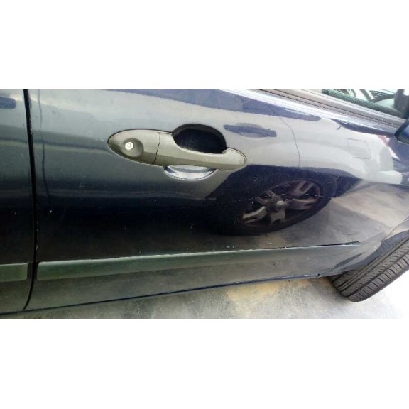 ford focus berlina (cak) del año 2002