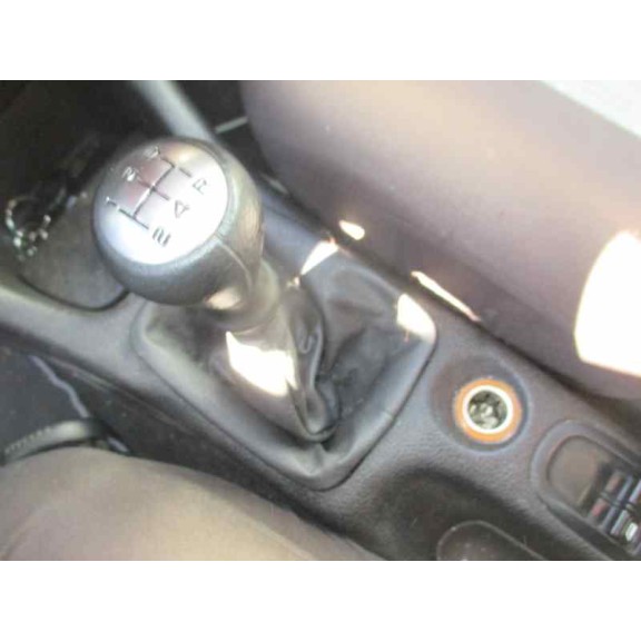 peugeot 206 berlina del año 2003