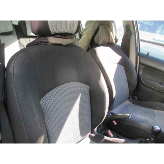 peugeot 206 berlina del año 2003