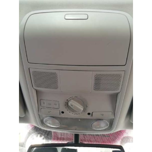 volkswagen golf v berlina (1k1) del año 2007