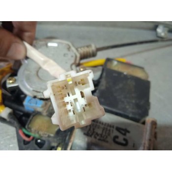 Recambio de elevalunas trasero derecho para mitsubishi space wagon (n80/n90) 2,4 glx referencia OEM IAM MR462364 ELECTRICO 5 PIN