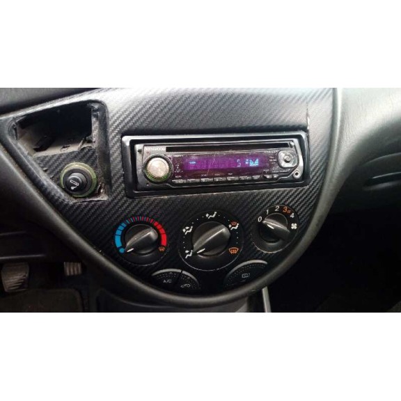 ford focus berlina (cak) del año 2002