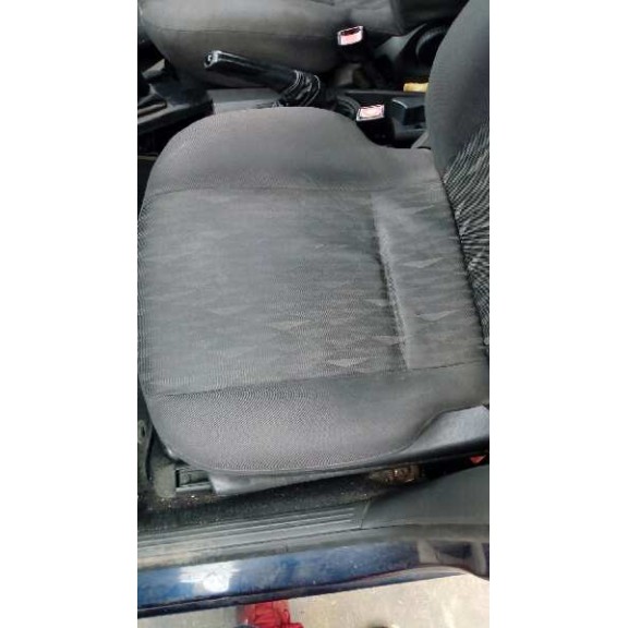 ford focus berlina (cak) del año 2002