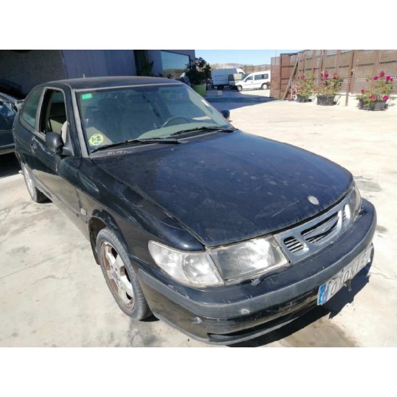 saab 9-3 berlina del año 2001