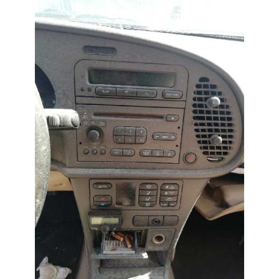 saab 9-3 berlina del año 2001