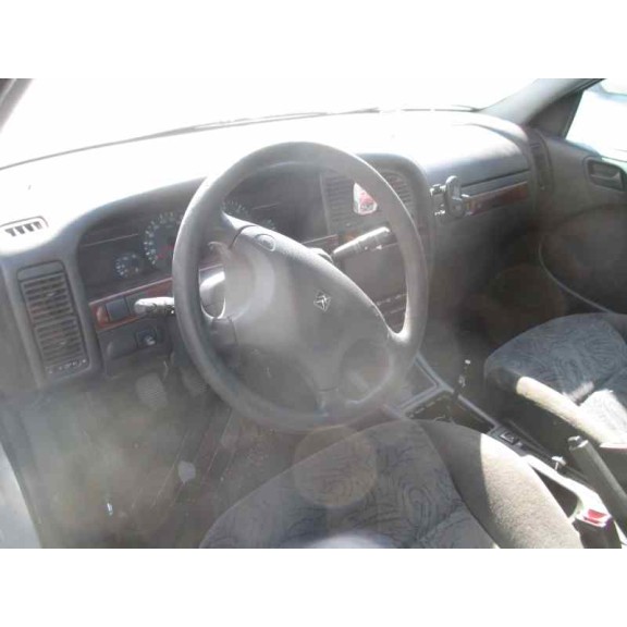 citroën xantia berlina del año 2000