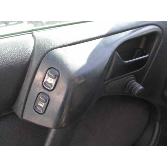 citroën xantia berlina del año 2000