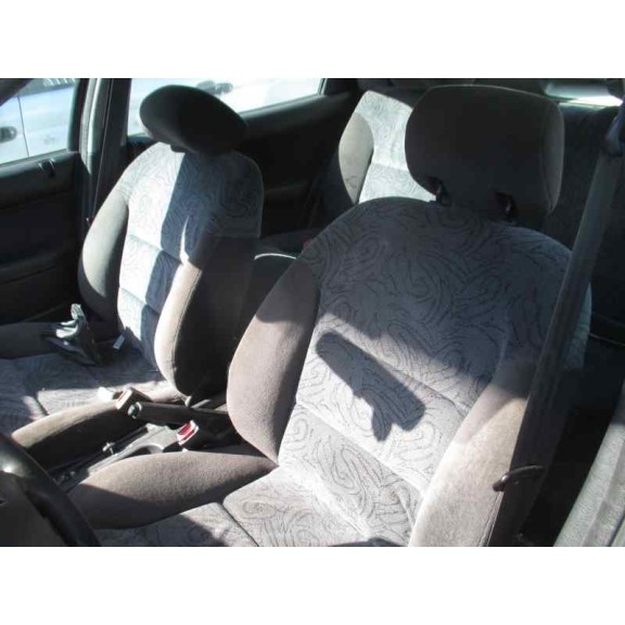 citroën xantia berlina del año 2000