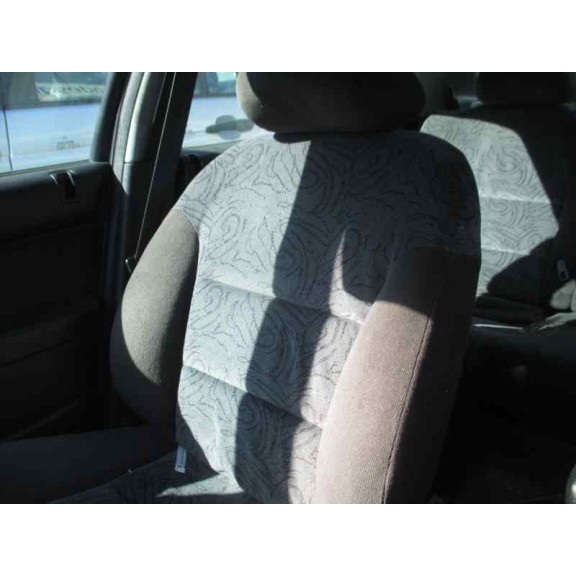 citroën xantia berlina del año 2000