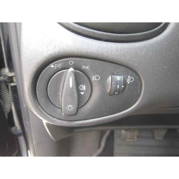 ford focus turnier (cak) del año 2000