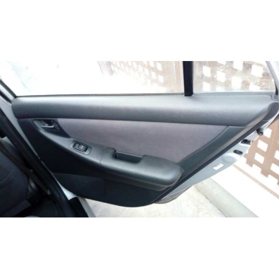 toyota corolla (e12) del año 2003