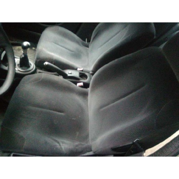 citroën c4 berlina del año 2006