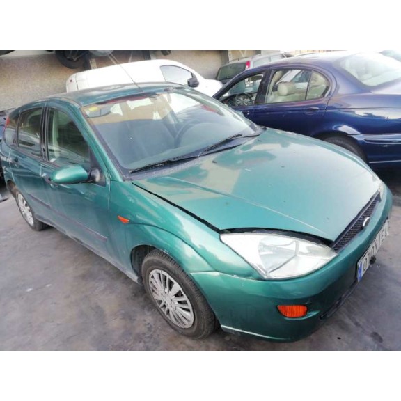 ford focus berlina (cak) del año 2001