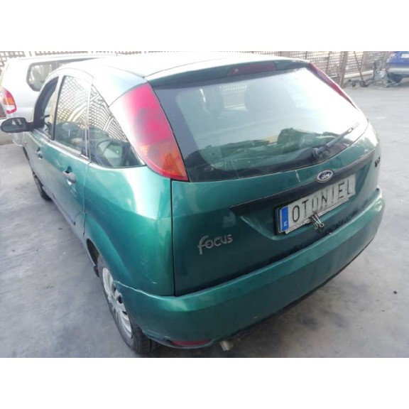 ford focus berlina (cak) del año 2001