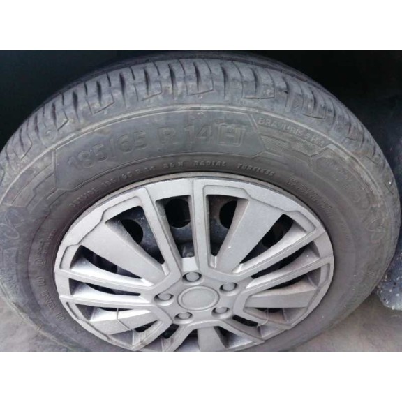 ford focus berlina (cak) del año 2001