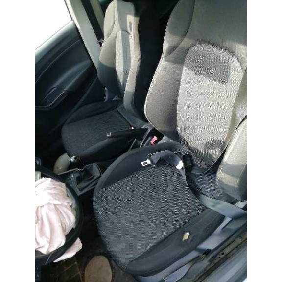 seat ibiza (6j5) del año 2010