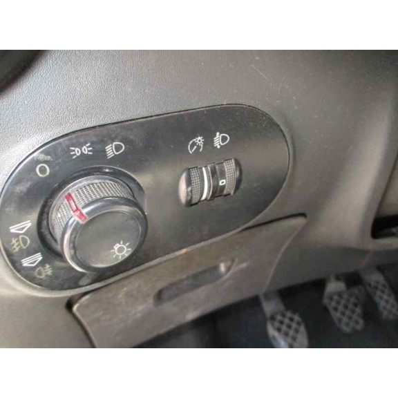 seat ibiza (6l1) del año 2004