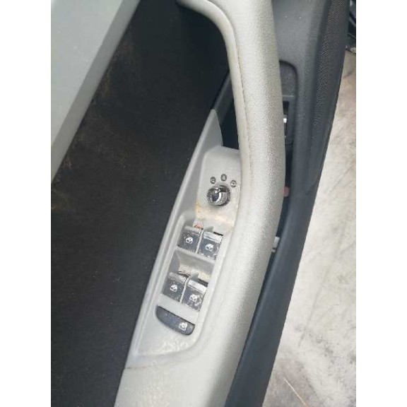 audi a4 berlina (8w2) del año 2016