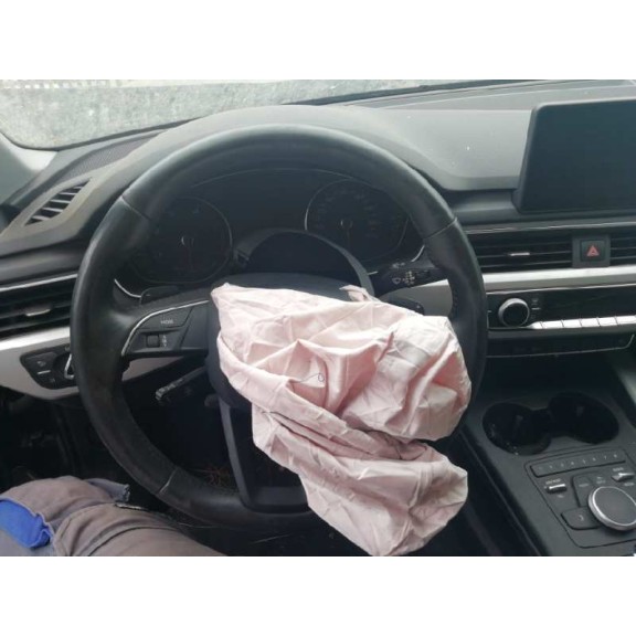 audi a4 berlina (8w2) del año 2016