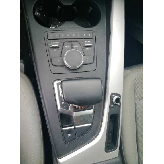 audi a4 berlina (8w2) del año 2016