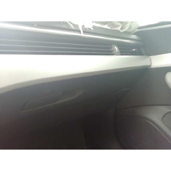 audi a4 berlina (8w2) del año 2016