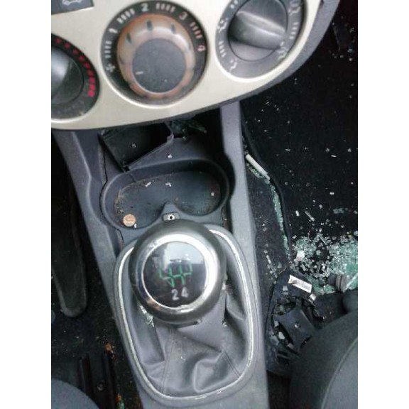 opel corsa d del año 2008