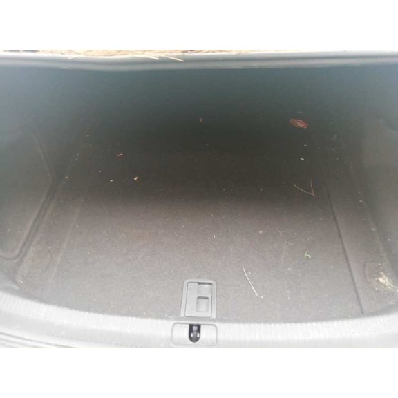 audi a4 berlina (8w2) del año 2016