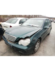 mercedes-benz clase c (w203) berlina del año 2001