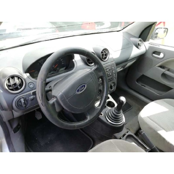 ford fiesta (cbk) del año 2003