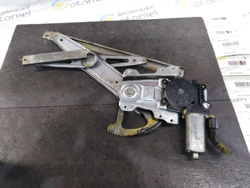 Recambio de elevalunas delantero derecho para toyota yaris (ncp1/nlp1/scp1) 1.3 referencia OEM IAM  ELECTRICO 2 PIN 3P