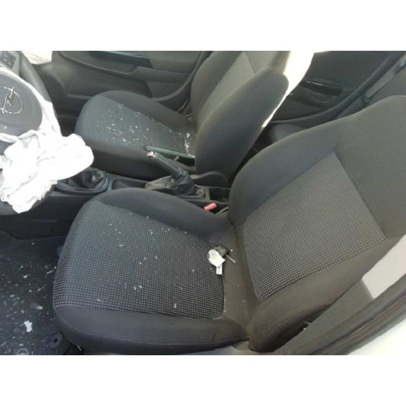 opel corsa d del año 2012