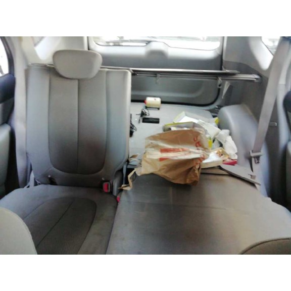 kia carens (un) del año 2007