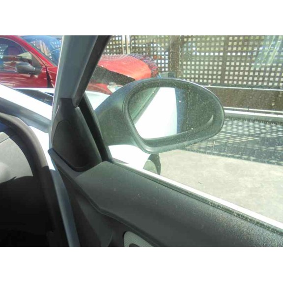 seat cordoba berlina (6l2) del año 2003