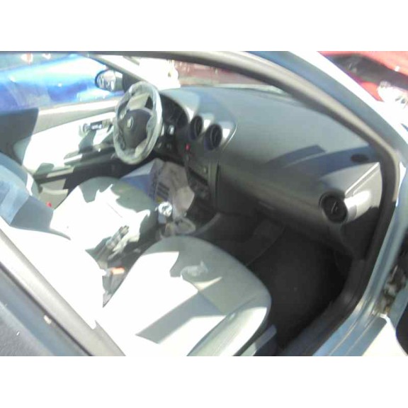 seat cordoba berlina (6l2) del año 2003