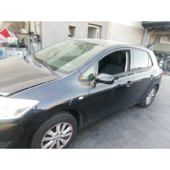 toyota auris del año 2008