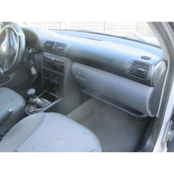 seat toledo (1m2) del año 1999