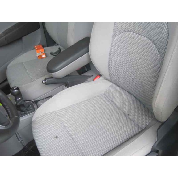 seat toledo (kg3) del año 2015