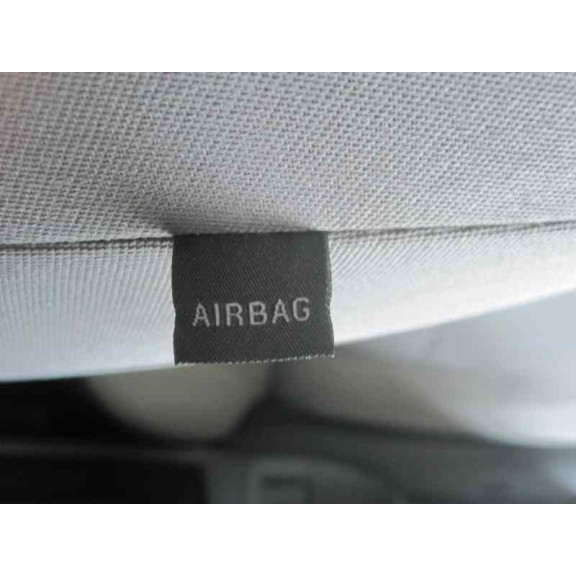 seat toledo (kg3) del año 2015